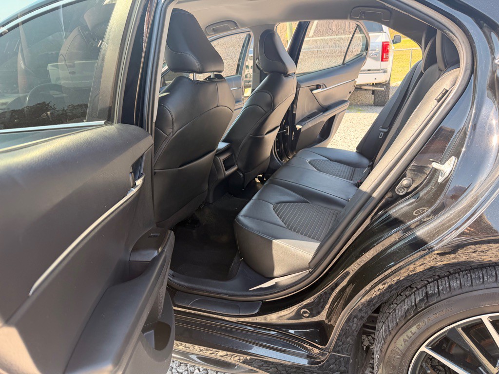 2021 Toyota Camry Image 9