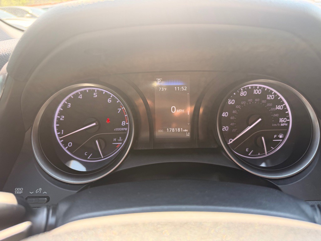 2021 Toyota Camry Image 11