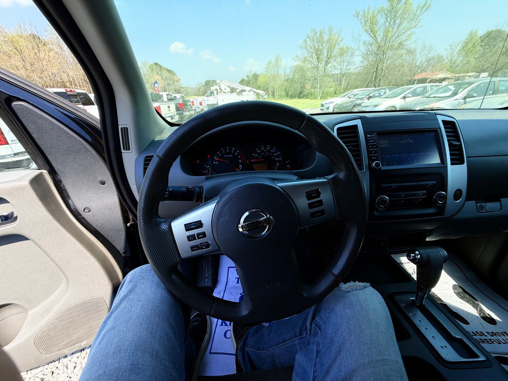 2019 Nissan Frontier Image 12