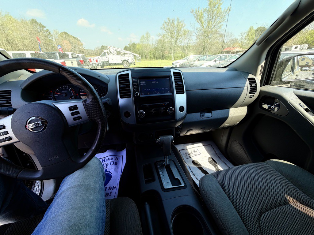 2019 Nissan Frontier Image 13