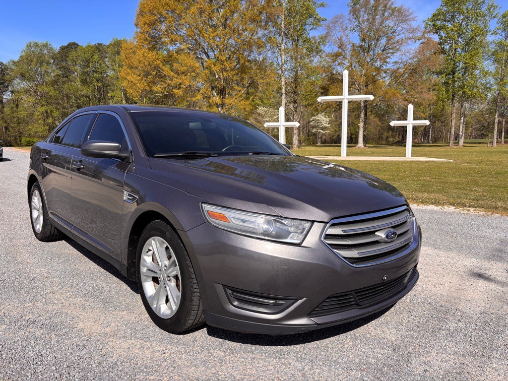 2013 Ford Taurus Image 1