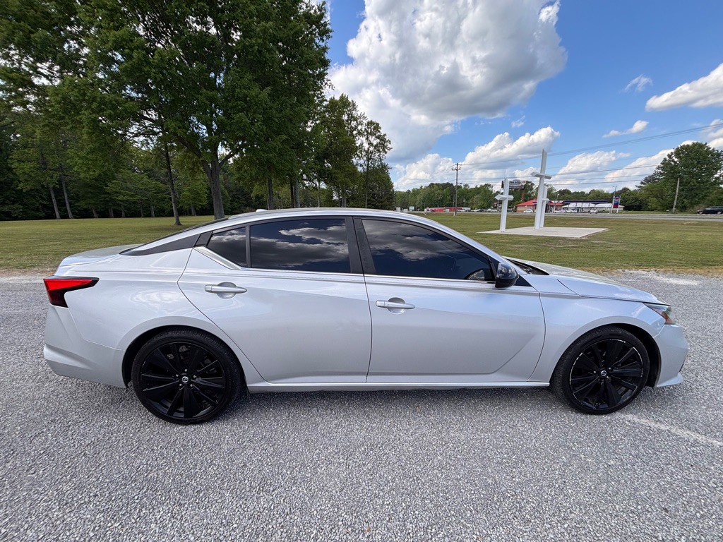 2019 Nissan Altima Image 6