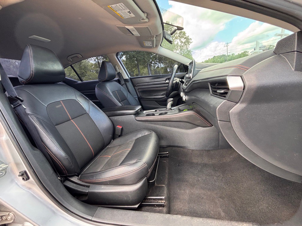 2019 Nissan Altima Image 7