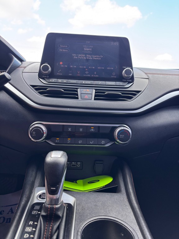 2019 Nissan Altima Image 13