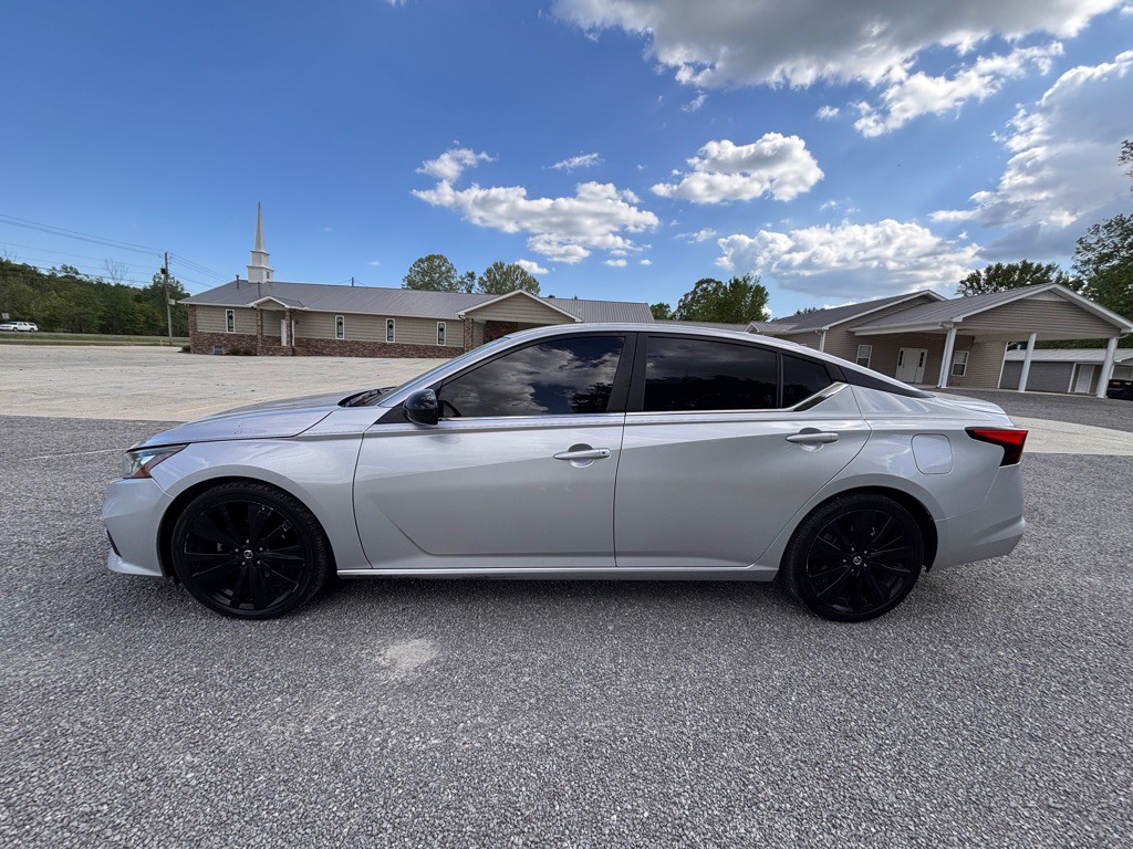 2019 Nissan Altima Image 4