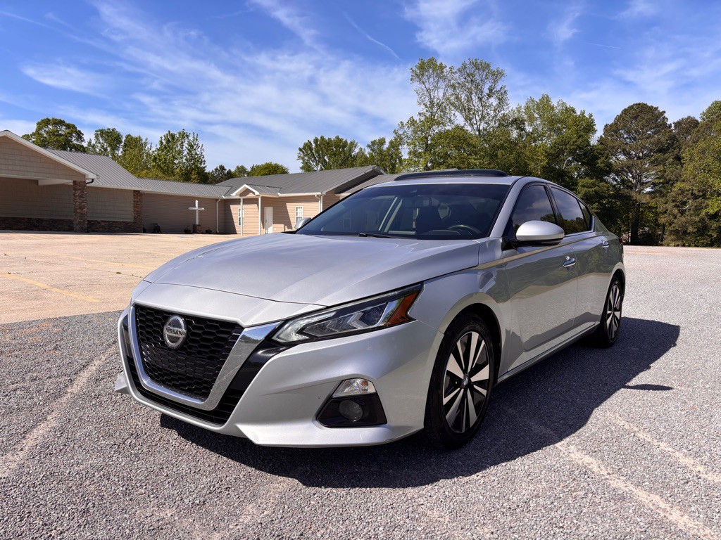 2019 Nissan Altima Image 3