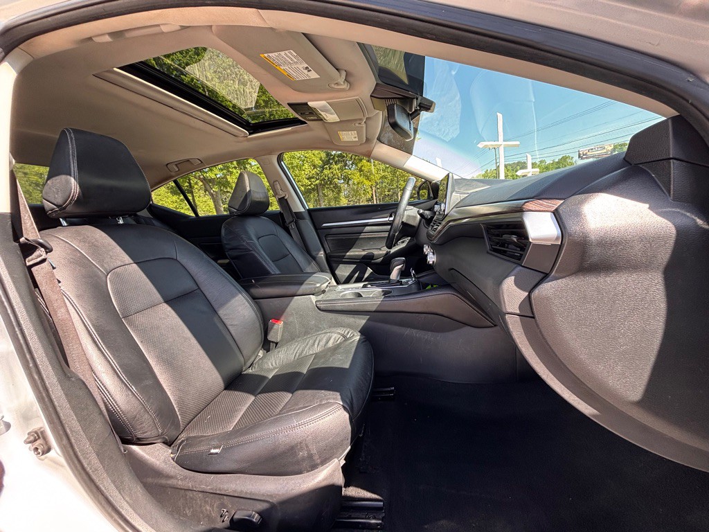 2019 Nissan Altima Image 7