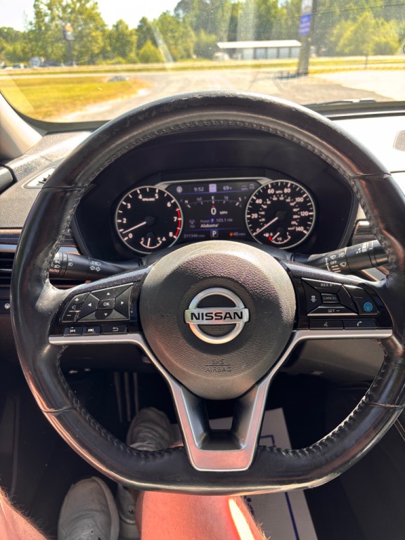 2019 Nissan Altima Image 11