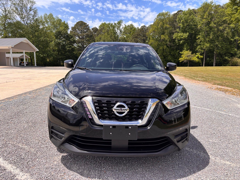 2020 Nissan Kicks Image 2