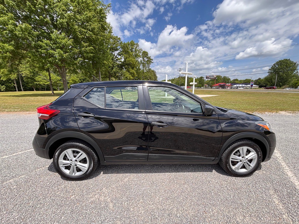 2020 Nissan Kicks Image 6