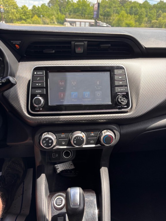 2020 Nissan Kicks Image 14