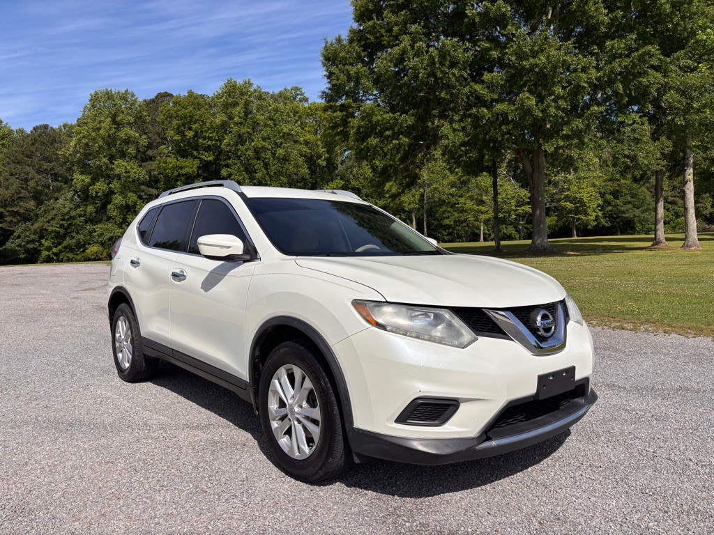 2015 Nissan Rogue Image 1