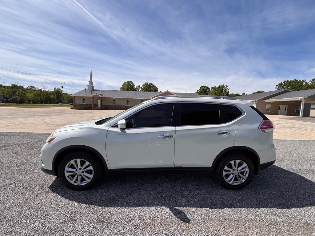 2015 Nissan Rogue Image 4