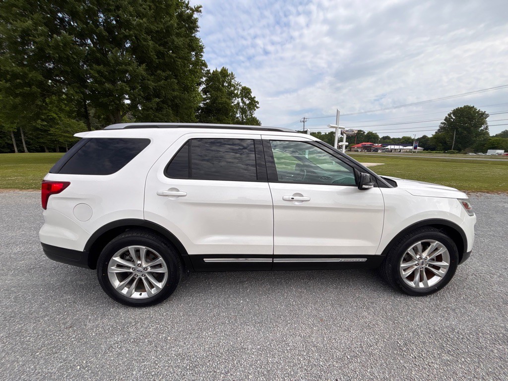 2018 Ford Explorer Image 6