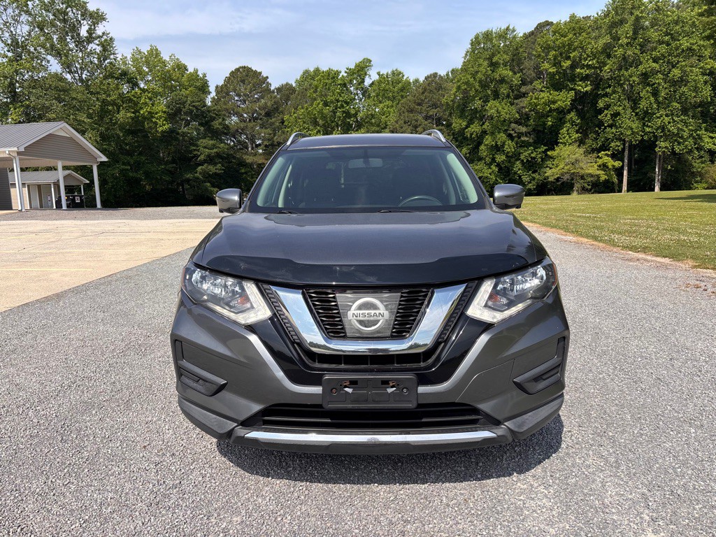 2017 Nissan Rogue Image 2