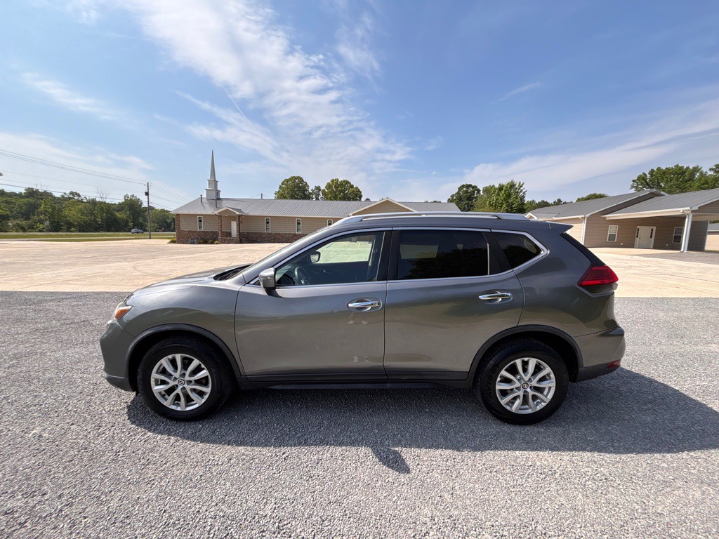 2017 Nissan Rogue Image 4