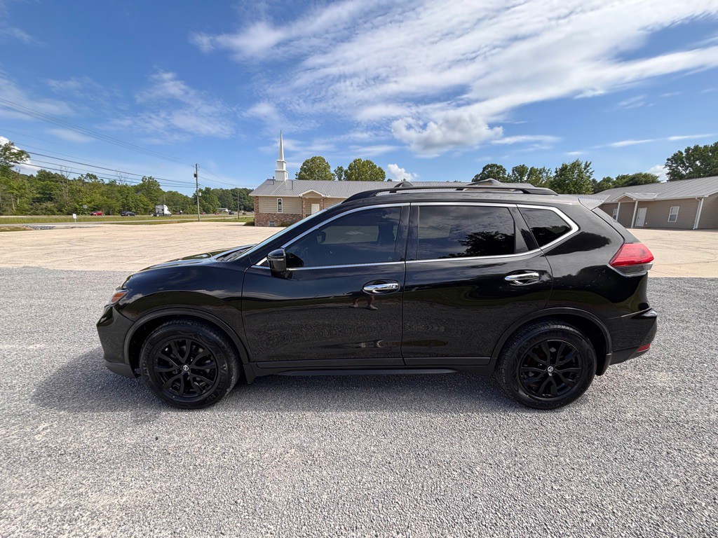 2018 Nissan Rogue Image 4