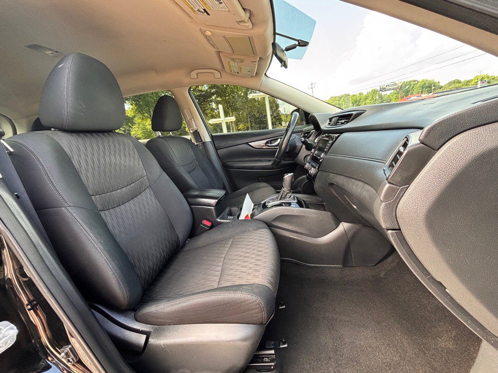 2018 Nissan Rogue Image 7