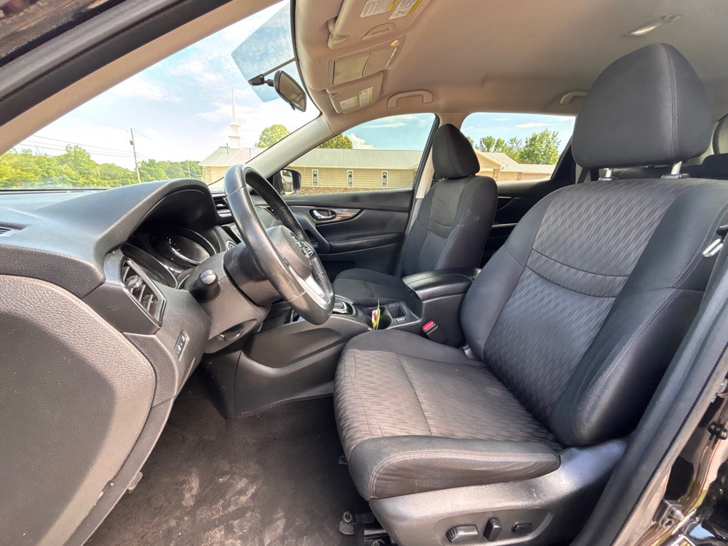 2018 Nissan Rogue Image 10