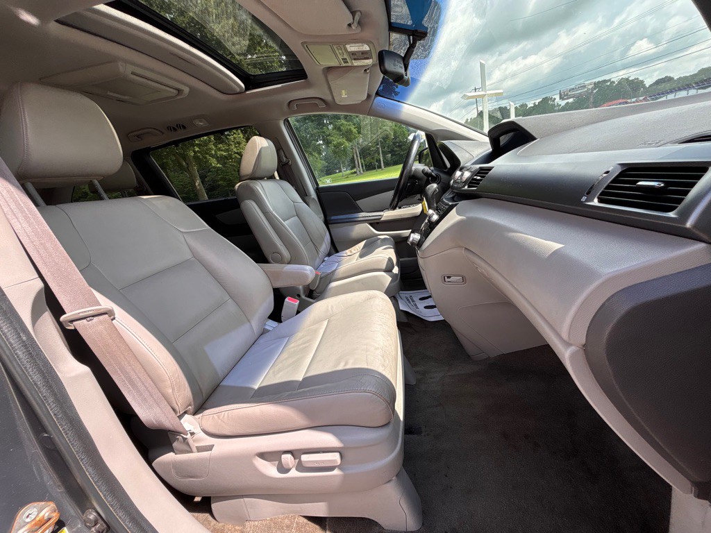 2012 Honda Odyssey Image 7