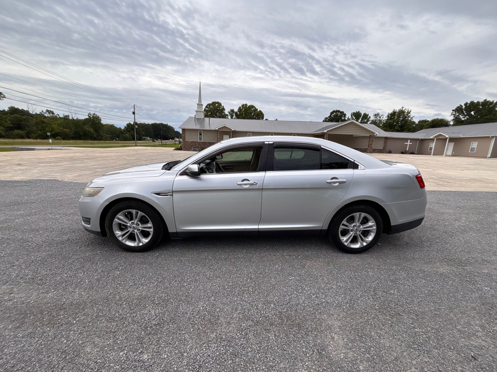 2013 Ford Taurus Image 4
