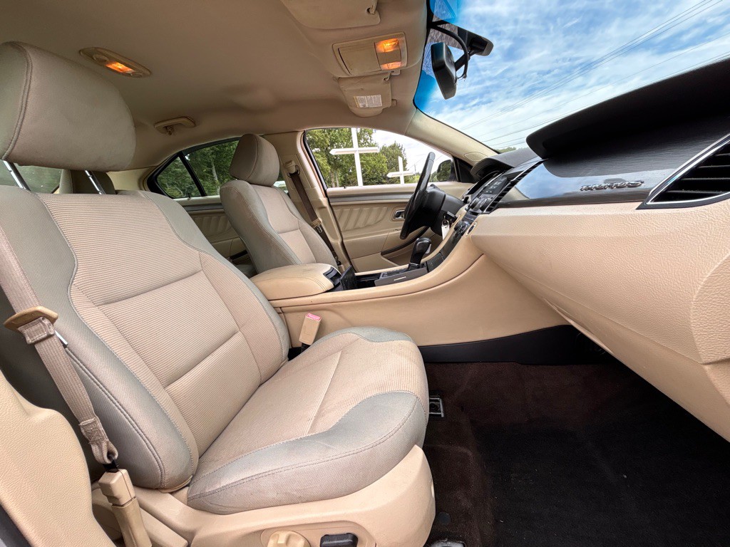 2013 Ford Taurus Image 6