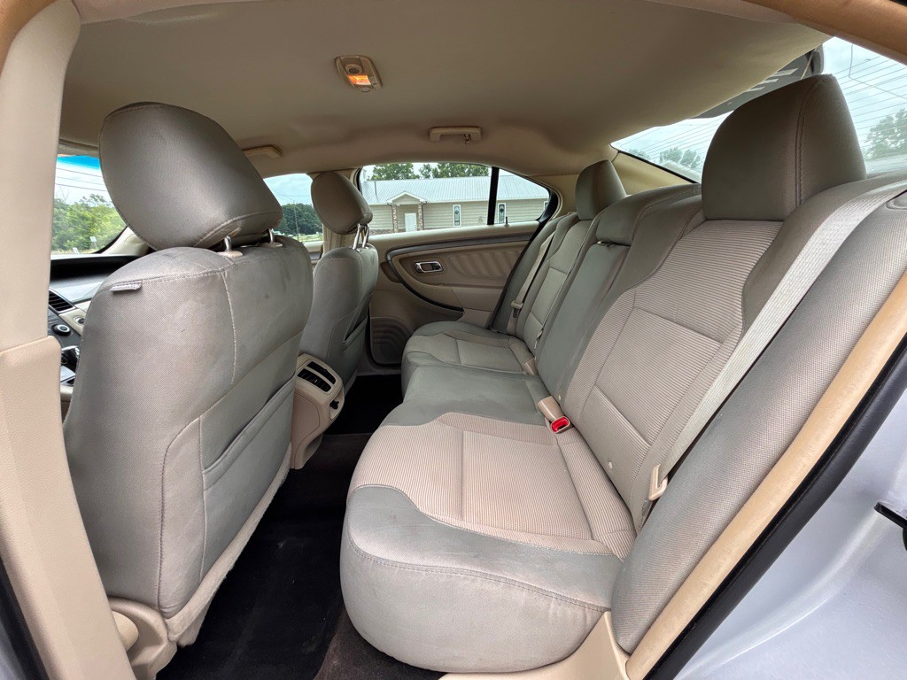 2013 Ford Taurus Image 7