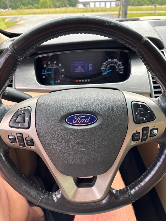 2013 Ford Taurus Image 10