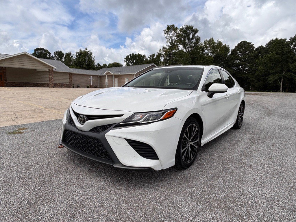 2018 Toyota Camry Image 3
