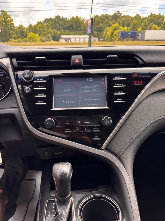 2018 Toyota Camry Image 13