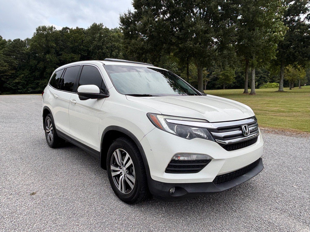 2017 Honda Pilot Image 1