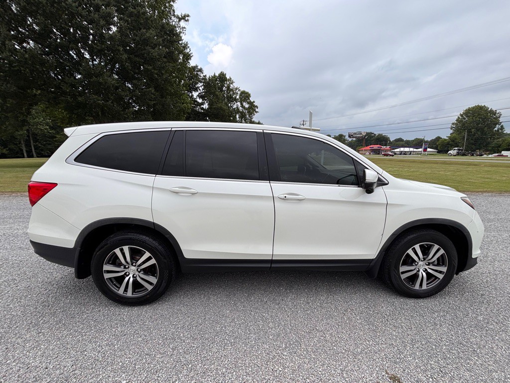 2017 Honda Pilot Image 6