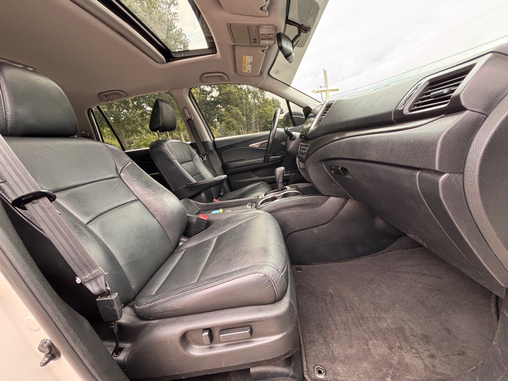 2017 Honda Pilot Image 7