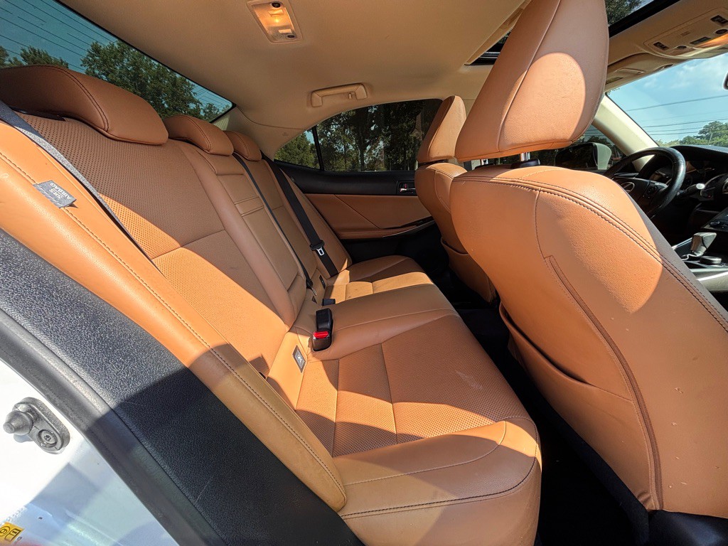 2014 Lexus IS 250 Image 8