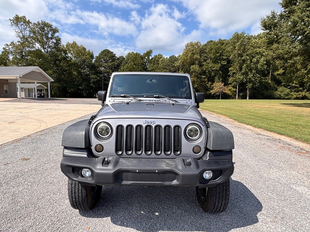 2015 Jeep Wrangler Unlimited Image 2