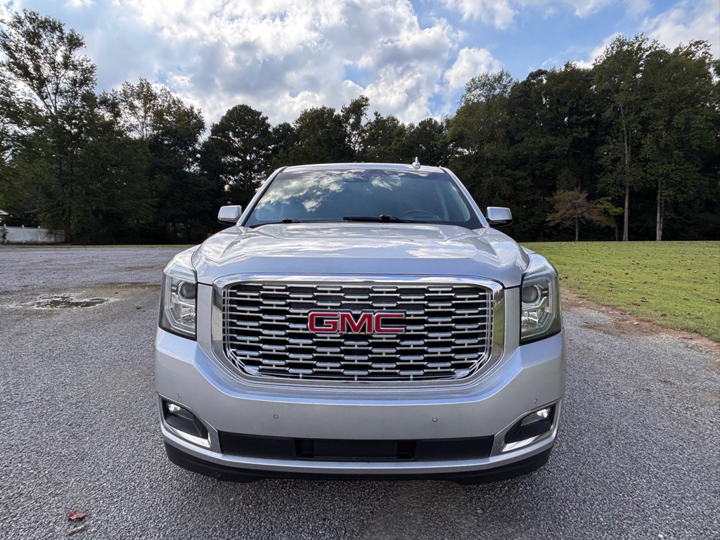 2018 GMC Yukon Image 2