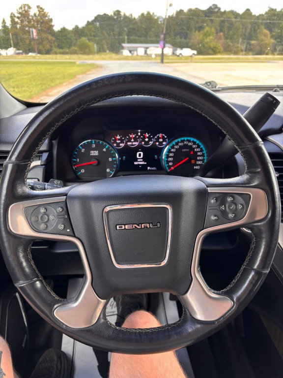 2018 GMC Yukon Image 14