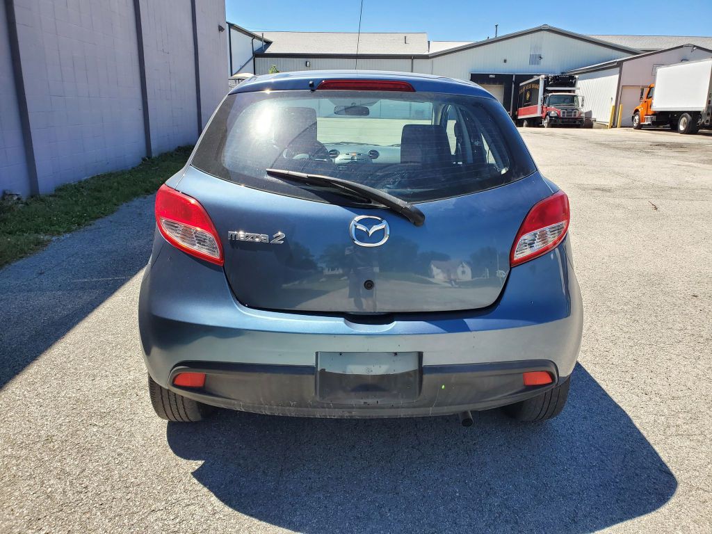 2014 Mazda Mazda2 Image 5