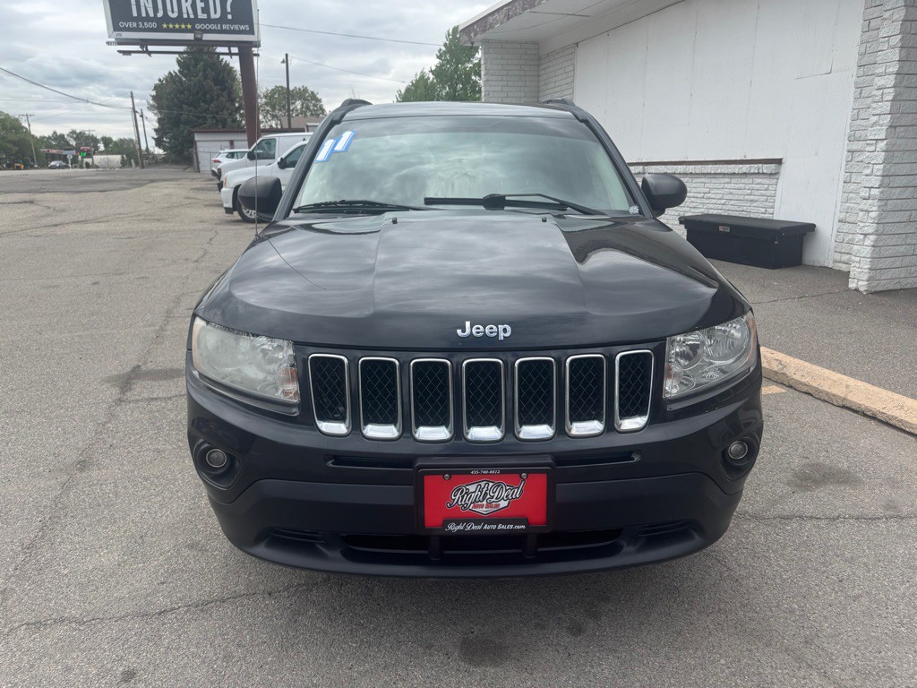 2011 Jeep Compass Image 2