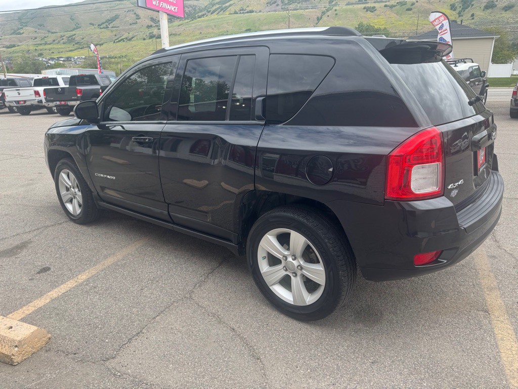 2011 Jeep Compass Image 5