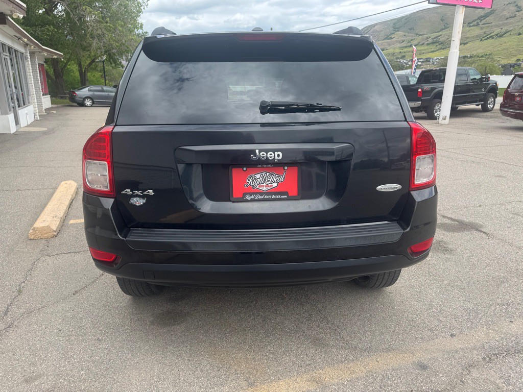 2011 Jeep Compass Image 6