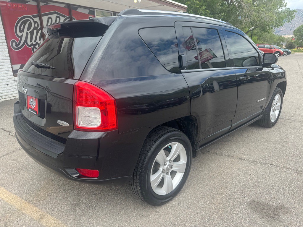 2011 Jeep Compass Image 7