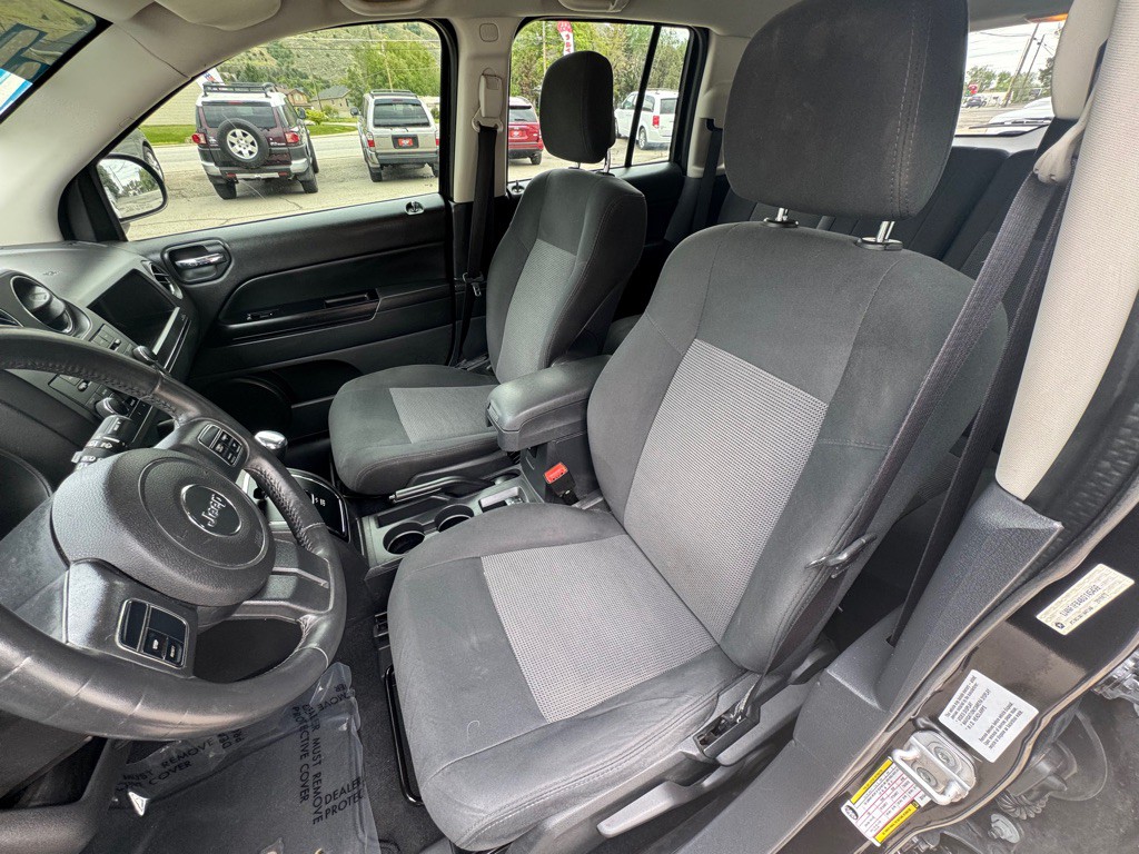 2011 Jeep Compass Image 14