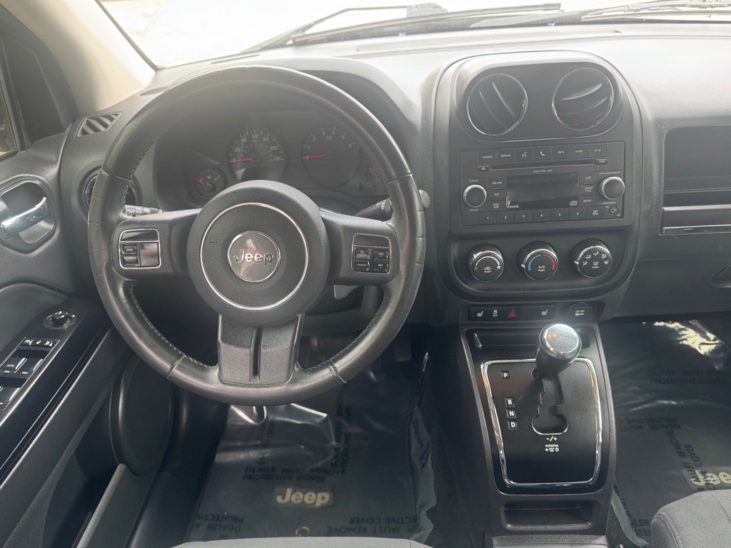 2011 Jeep Compass Image 17