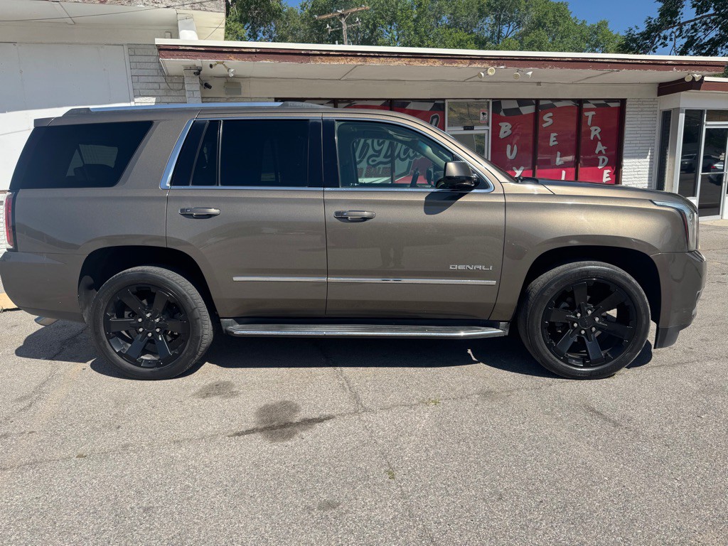 2016 GMC Yukon Image 8