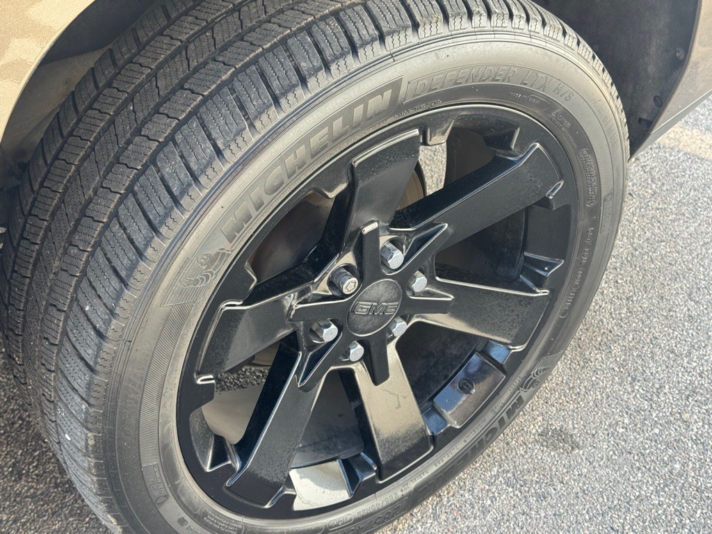 2016 GMC Yukon Image 11