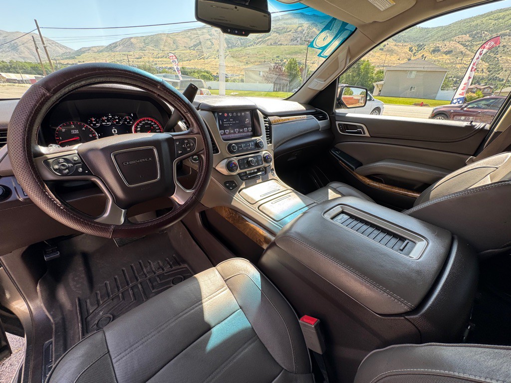 2016 GMC Yukon Image 18