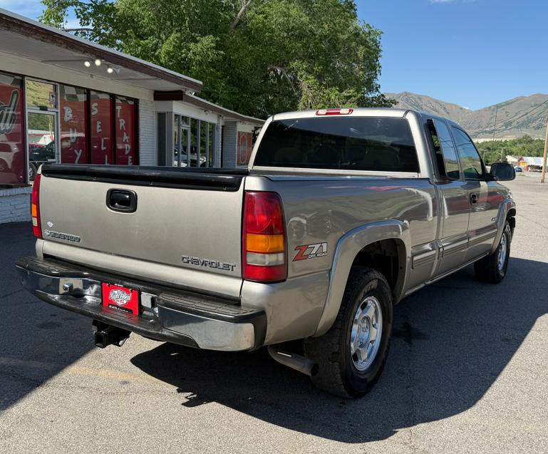 2001 Chevrolet Silverado 1500 Image 3