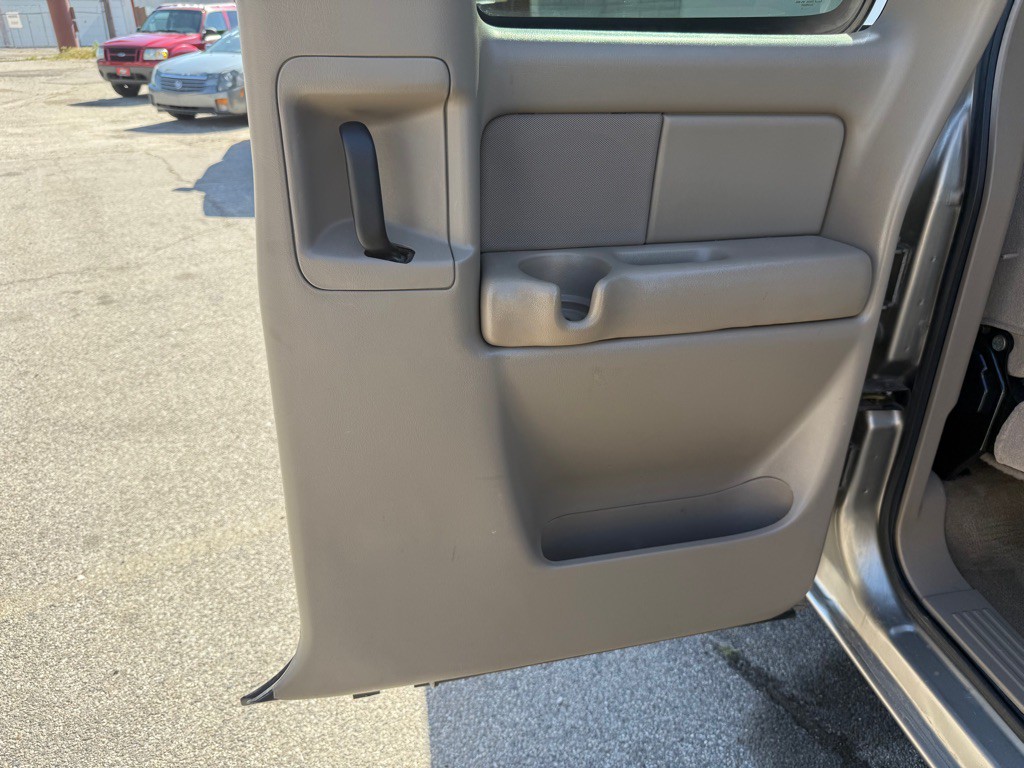 2001 Chevrolet Silverado 1500 Image 19