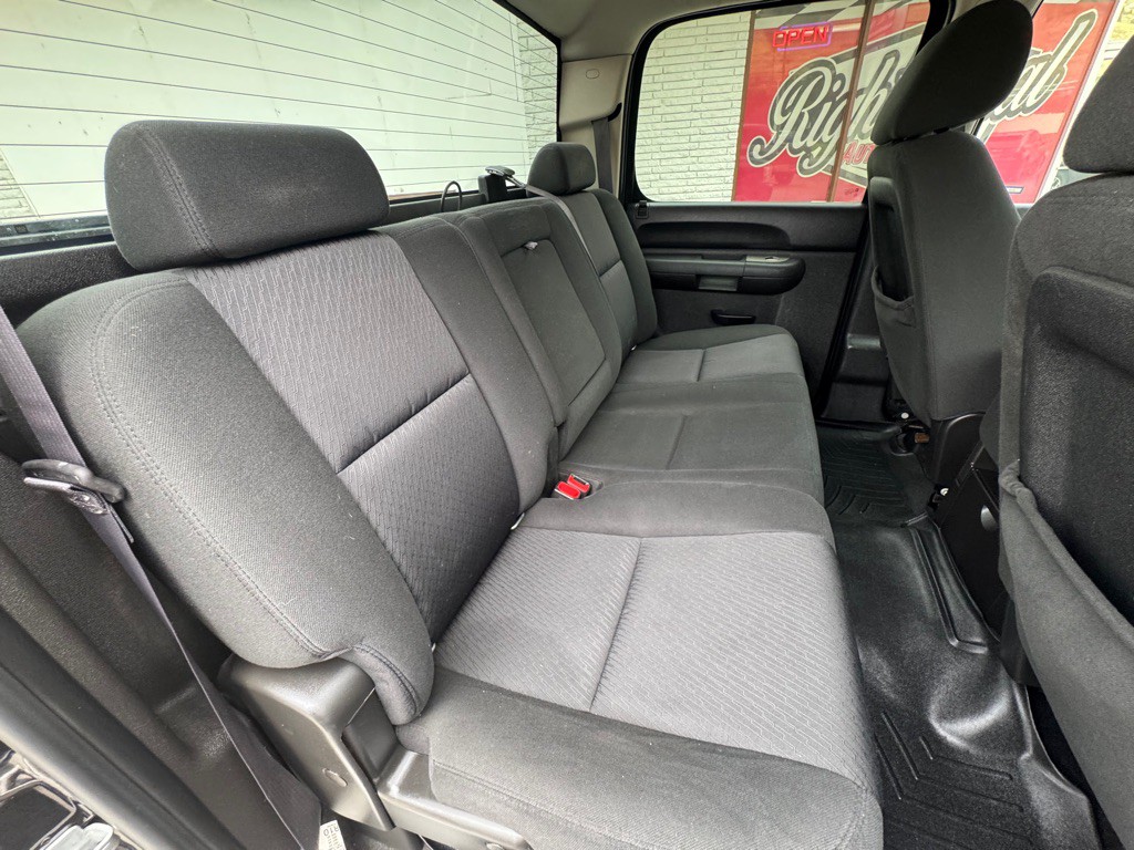 2011 Chevrolet Silverado 1500 Image 19